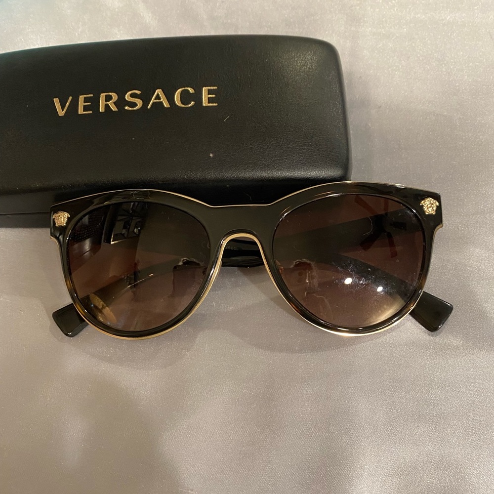 Versace Medusa 2198 sunglasses brown gold